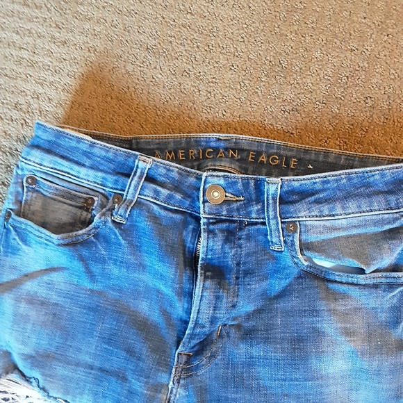 Womens AMERICAN EAGLE `faded distressed jeans - Picture 4 of 8